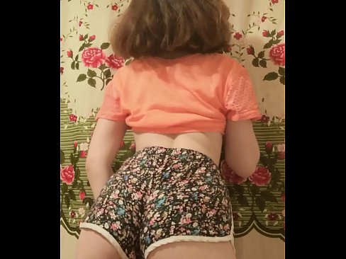 ❤️ Nwa ọhụrụ sexy na-eyipụ uwe mkpirisi ya na igwefoto na porn% ig.safehaus.top% ❤